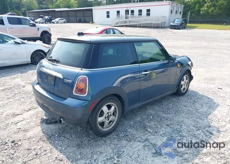 2009 Mini Cooper from USA, damaged, VIN WMWMF33539TW77321